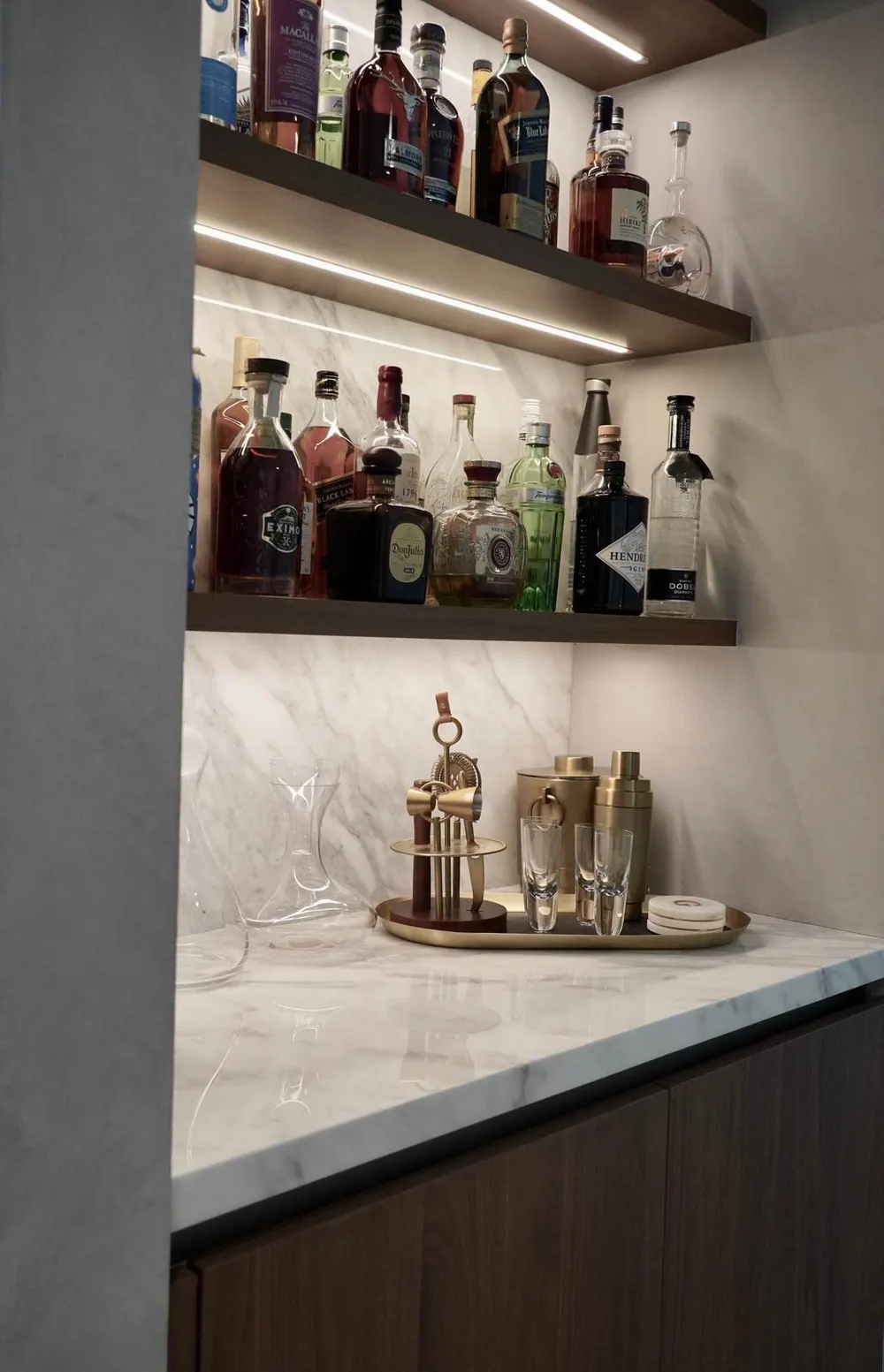 Home Bars, Contemporary, Private homes, Miami: home bar photo 2 by DALOP Design