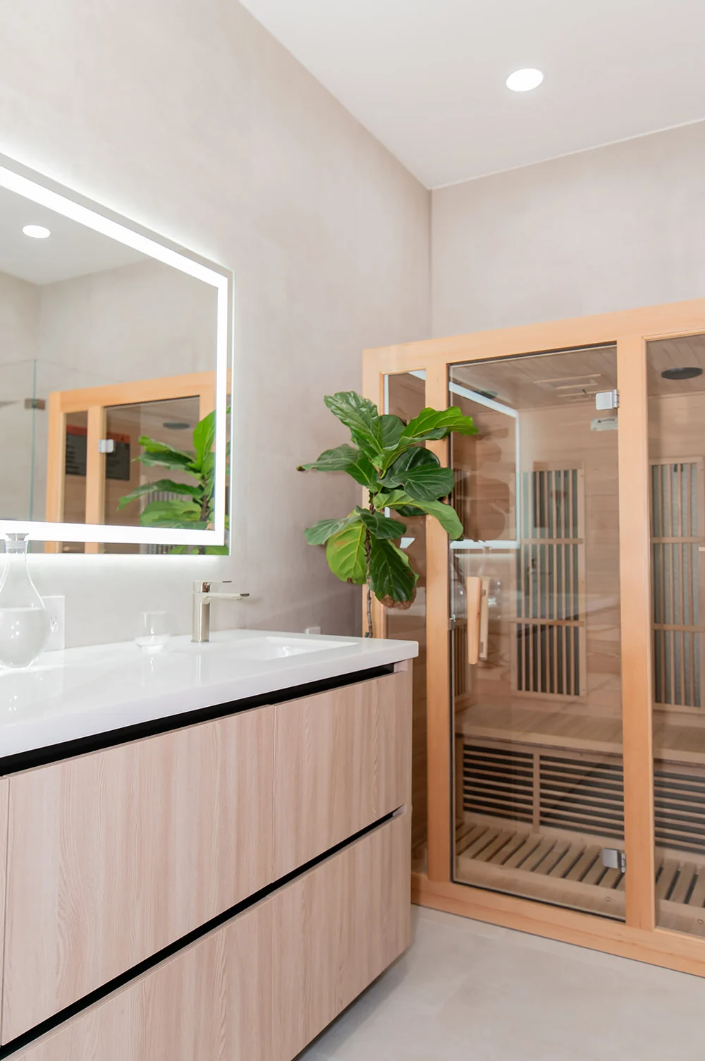 JH Residence, Bath and Sauna, Miami, Florida: photo 3 by DALOP Design