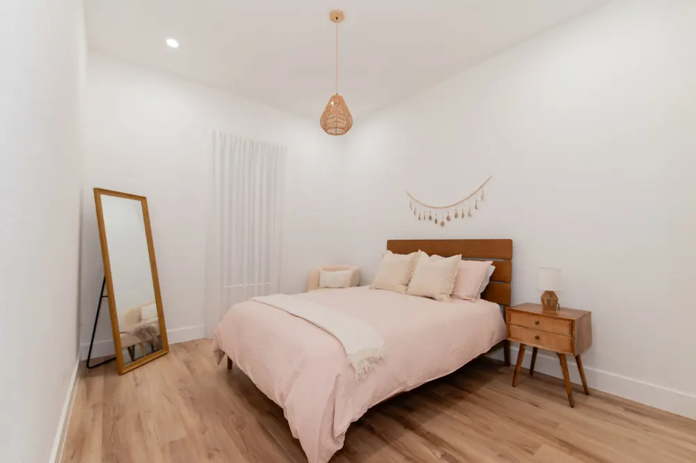 JH Residence, Secondary Rooms, Miami, Florida: home photo 2 by DALOP Design