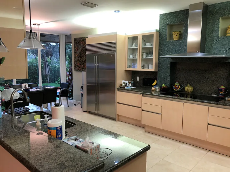 Kitchen Design, North Miami, Florida: photo 2 by DALOP Design