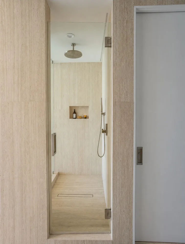 Marquis, Full Design and Renovation, Miami, Florida: home photo 11 by DALOP Design