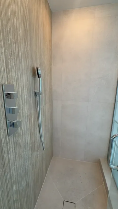Master Bath Renovation, Miami, Florida: photo 6 by DALOP Design