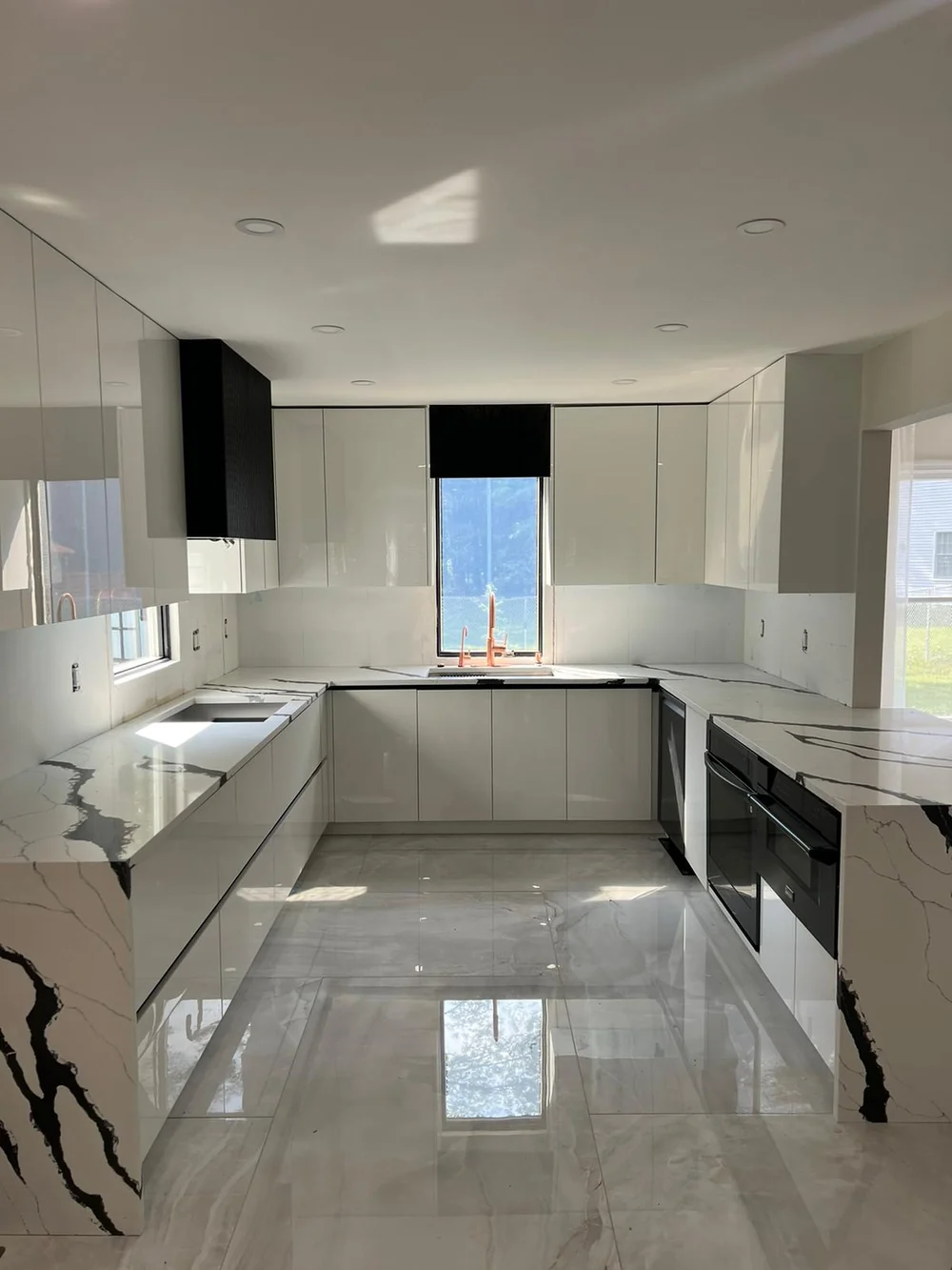Cabinnova Kitchen, New Jersey: photo 1 by DALOP Design